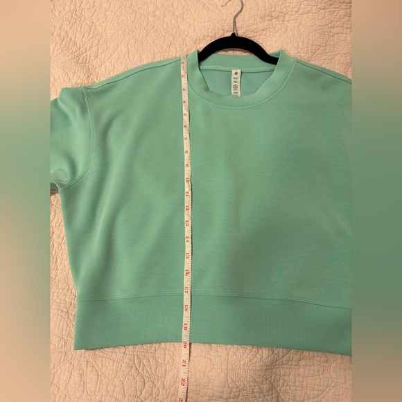 Lululemon Athletica Perfectly Oversized Cropped Crew in Tidewater Teal | Size 4 - Picture 9 of 10